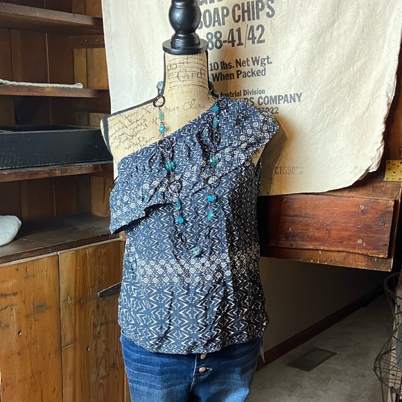 Velvet my graham & spencer off shoulder blouse - Picture 2 of 7